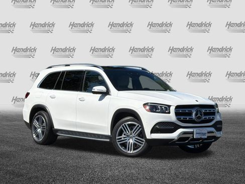 Used 2023 Mercedes-Benz GLS 450 4MATIC image 2
