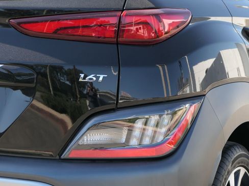 Certified 2023 Hyundai Kona Limited image 3