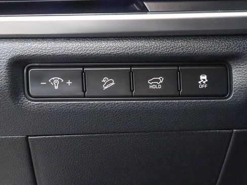 Used 2025 Kia Telluride S FWD image 15