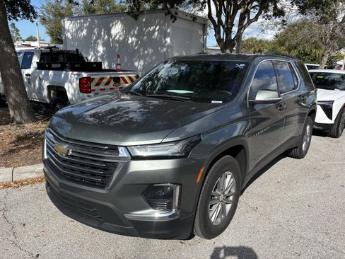 Certified 2023 Chevrolet Traverse LT image 3