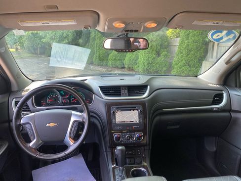 Used 2016 Chevrolet Traverse LT AWD/4WD image 17