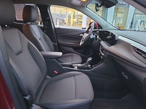 Used 2024 Buick Encore GX Preferred w/ Comfort Package image 17