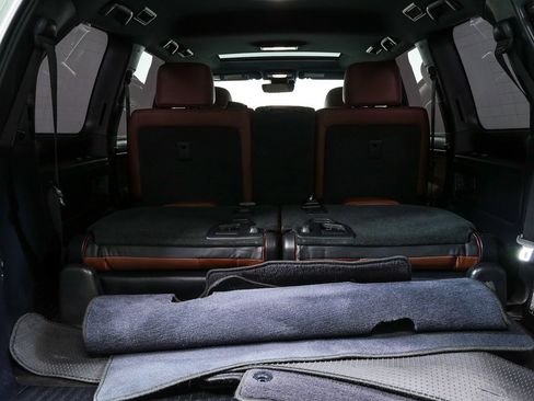 Used 2021 Toyota Land Cruiser image 32