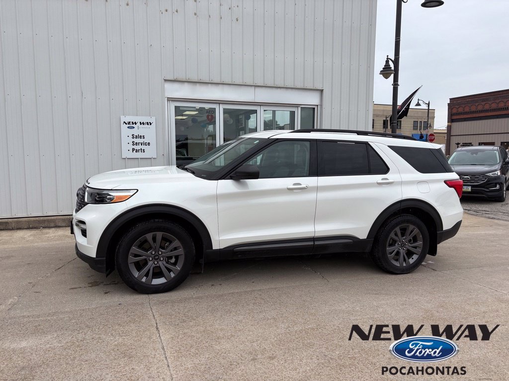 Used 2021 Ford Explorer XLT w/ Equipment Group 202A AWD/4WD image 1