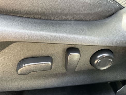 Certified 2023 Subaru Forester Premium AWD/4WD image 13