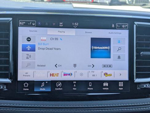 New 2026 Chrysler Pacifica Limited FWD image 12