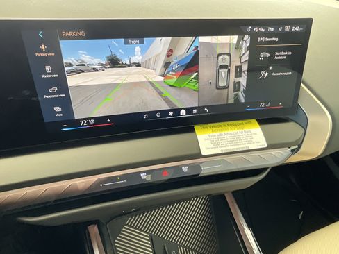 New 2025 BMW X3 xDrive30i w/ Premium Package image 17