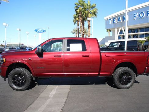 Used 2024 RAM 3500 Limited image 4