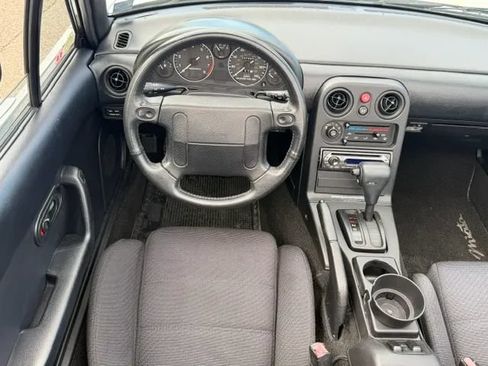Used 1990 MAZDA MX-5 Miata RWD image 10