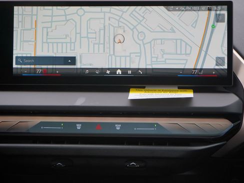 Used 2025 BMW X3 xDrive30i w/ Premium Package image 14