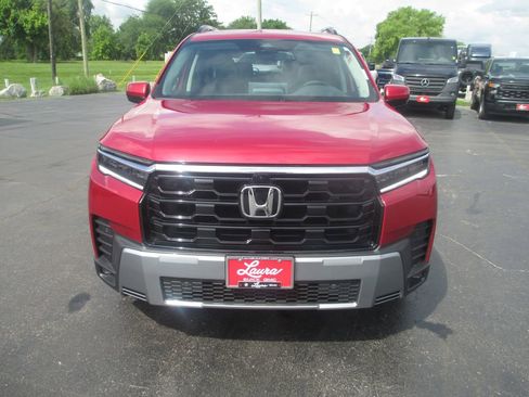 Used 2026 Honda Pilot Elite image 11