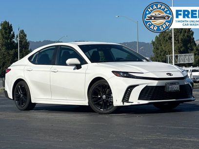 Used 2025 Toyota Camry SE w/ Multimedia Upgrade Package
