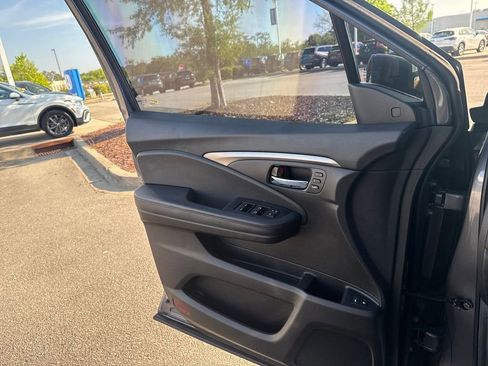 Used 2021 Honda Passport EX-L image 17