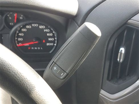 Used 2020 Chevrolet Silverado 1500 Custom w/ Custom Value Package image 21