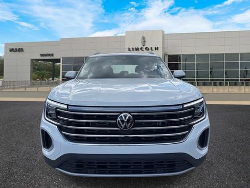 Used 2025 Volkswagen Atlas SE image 8