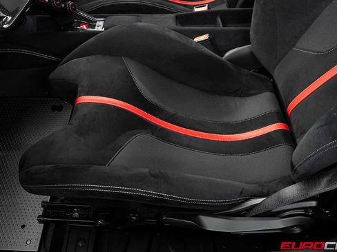 Used 2019 Ferrari 488 Pista Coupe RWD image 48