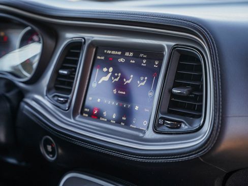 Used 2022 Dodge Challenger R/T w/ Plus Package image 15