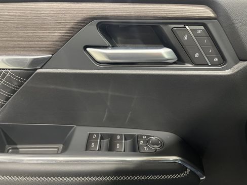 New 2026 GMC Acadia Denali w/ Super Cruise Package AWD/4WD image 32