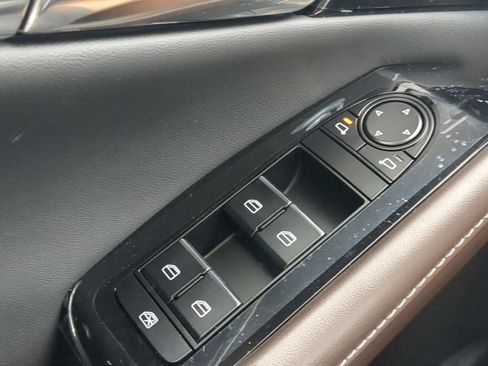 Certified 2025 MAZDA CX-30 2.5 Turbo w/ Premium Package image 23