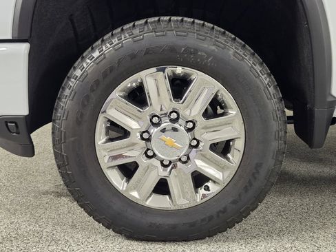New 2026 Chevrolet Silverado 2500 High Country w/ High Country Premium Package AWD/4WD image 13