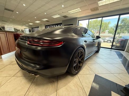 Used 2017 Porsche Panamera 4S AWD/4WD image 18