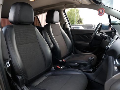 Used 2018 Buick Encore Preferred FWD image 21