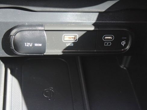 Used 2025 Kia Telluride S image 41