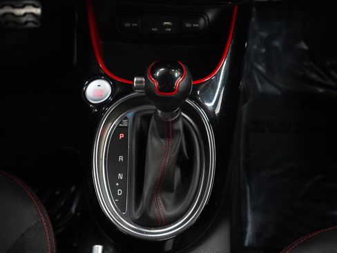 Used 2018 Kia Soul + FWD image 16