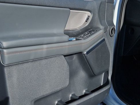 New 2025 Ford Expedition Active image 21