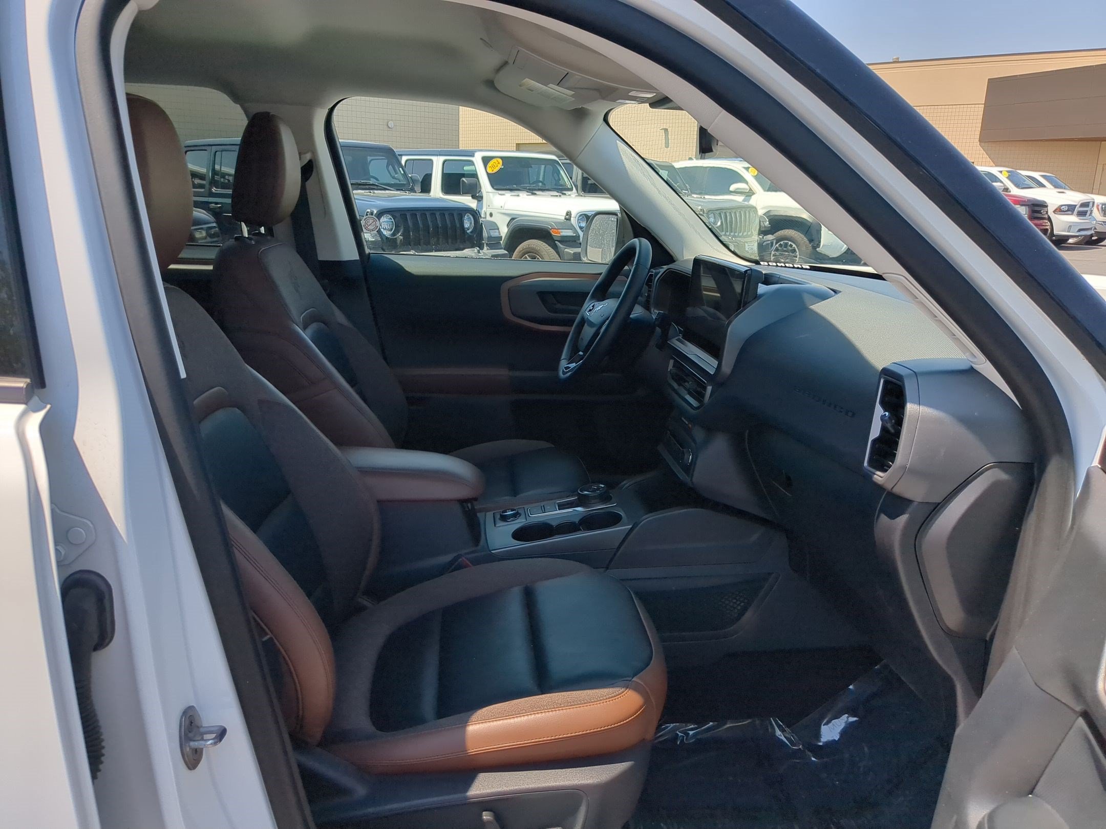 Used 2025 Ford Bronco Sport Outer Banks AWD/4WD image 33
