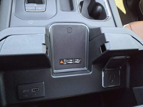 New 2026 GMC Sierra 1500 Denali Ultimate AWD/4WD image 11