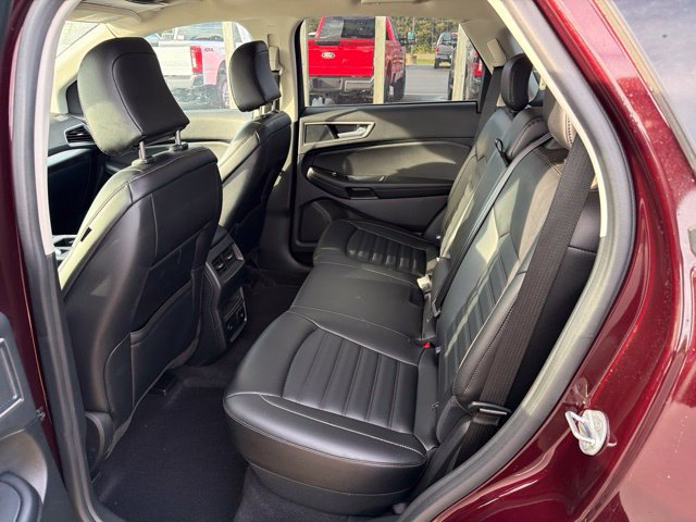 Used 2024 Ford Edge SEL w/ Convenience Package AWD/4WD image 11