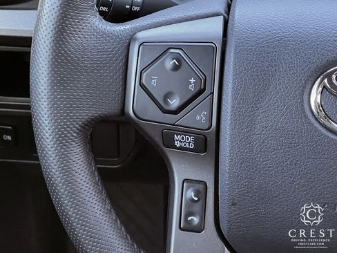 Used 2019 Toyota Tacoma TRD Off-Road image 14