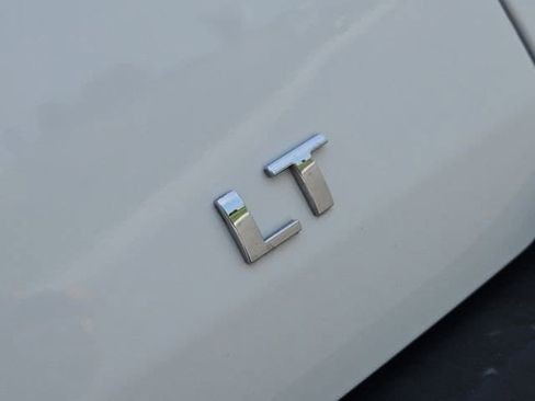 Used 2023 Chevrolet Traverse LT AWD/4WD image 45