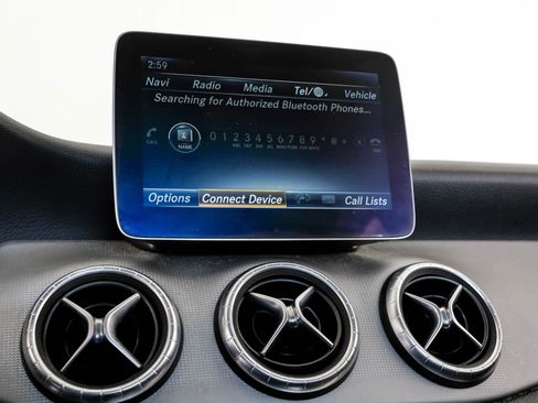 Used 2018 Mercedes-Benz CLA 250 image 27