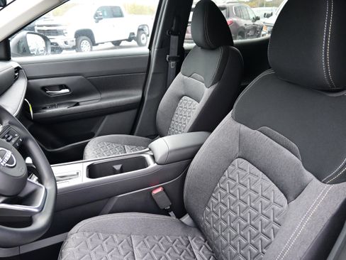 New 2026 Nissan Kicks SV w/ SV Premium Package image 22
