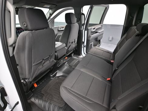 Used 2025 GMC Sierra 2500 SLE image 36