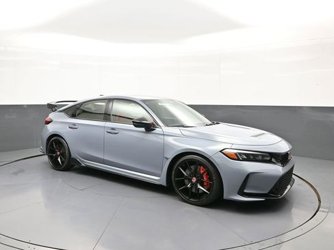 Used 2025 Honda Civic Type R image 4