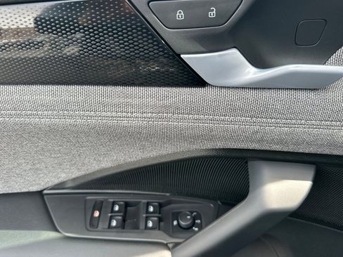 New 2026 Volkswagen Tiguan S FWD image 9