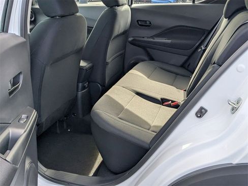 New 2025 Nissan Kicks Play S image 17