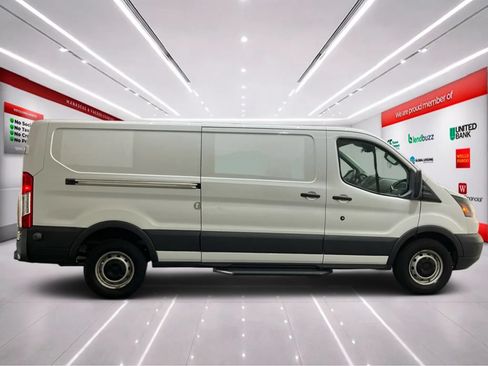 Used 2018 Ford Transit 250 148 Low Roof RWD image 9