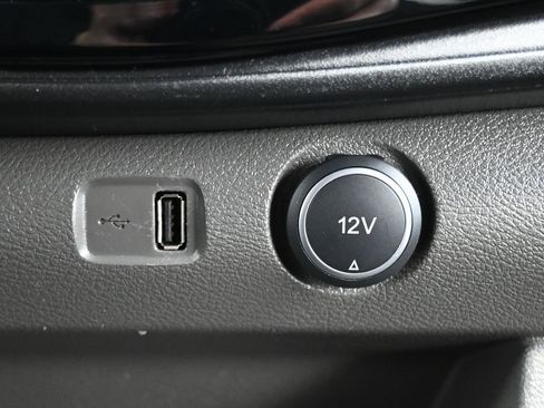 Used 2023 Ford Transit 350 XLT image 30