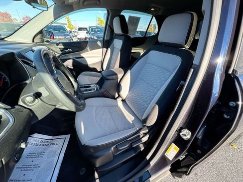 Used 2020 Chevrolet Equinox LS image 11