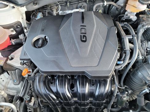 Used 2024 Kia Sorento S image 23