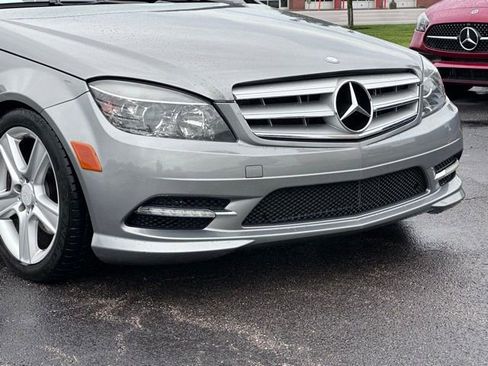 Used 2011 Mercedes-Benz C 300 4MATIC Sedan image 2