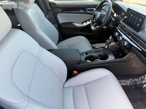 Certified 2025 Honda Civic Sport Touring image 14