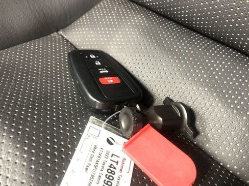 Used 2023 Toyota Camry XSE image 30