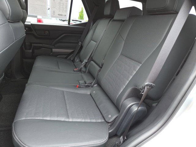 Used 2026 Toyota 4Runner TRD Off-Road Premium AWD/4WD image 11