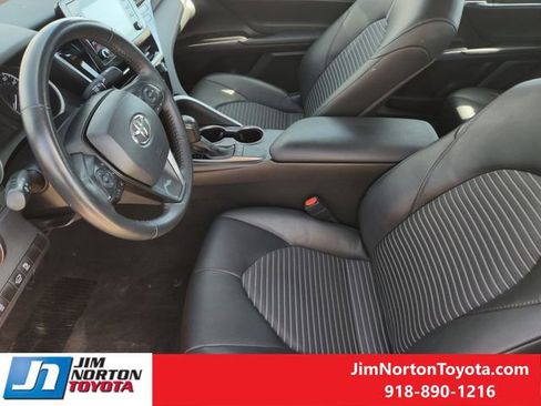 Used 2024 Toyota Camry SE image 14