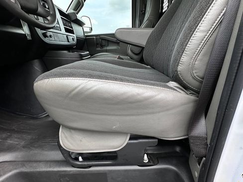 Used 2024 GMC Savana 2500 w/ Driver Convenience Package RWD image 17
